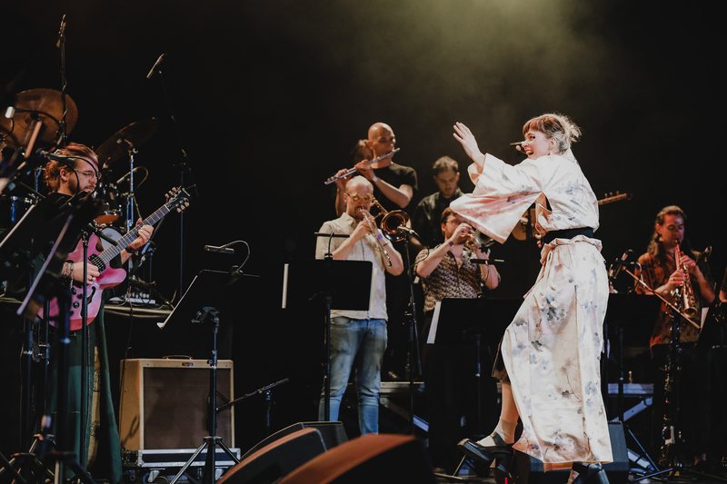 Mojca Zupančič conducting Tututu Orchestra