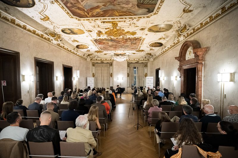 The audience in the Bank Austria Salon of the Old Town Hall in Vienna