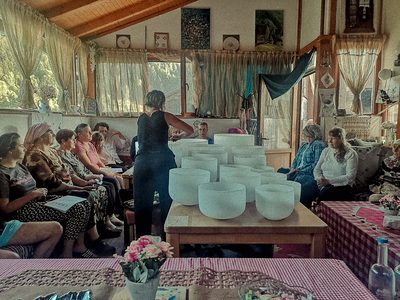 Inkuбator #001 with echo_von_nichts &middot; quartz crucibles, Pina Rücker &middot; July 2024